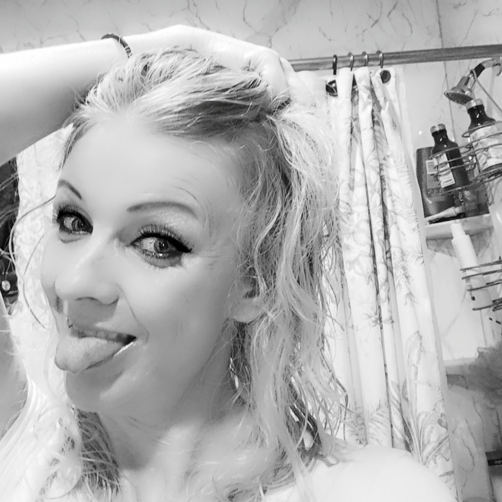 Meet your Posher, Teri